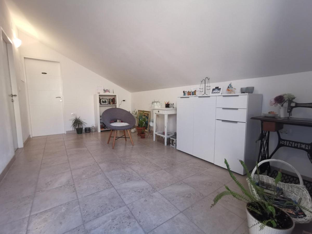 Apartments Dolores Шибеник Екстер'єр фото