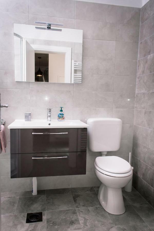 Apartments Dolores Шибеник Екстер'єр фото